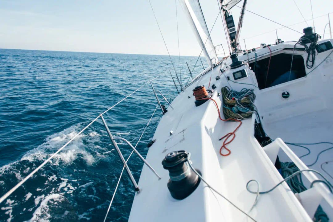 Sailing yacht on the ocean